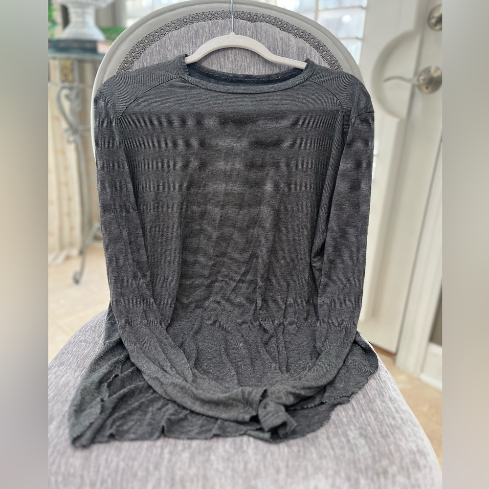 Halogen black/white top size small